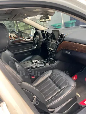 Mercedes-Benz GLE-Class 2017 White