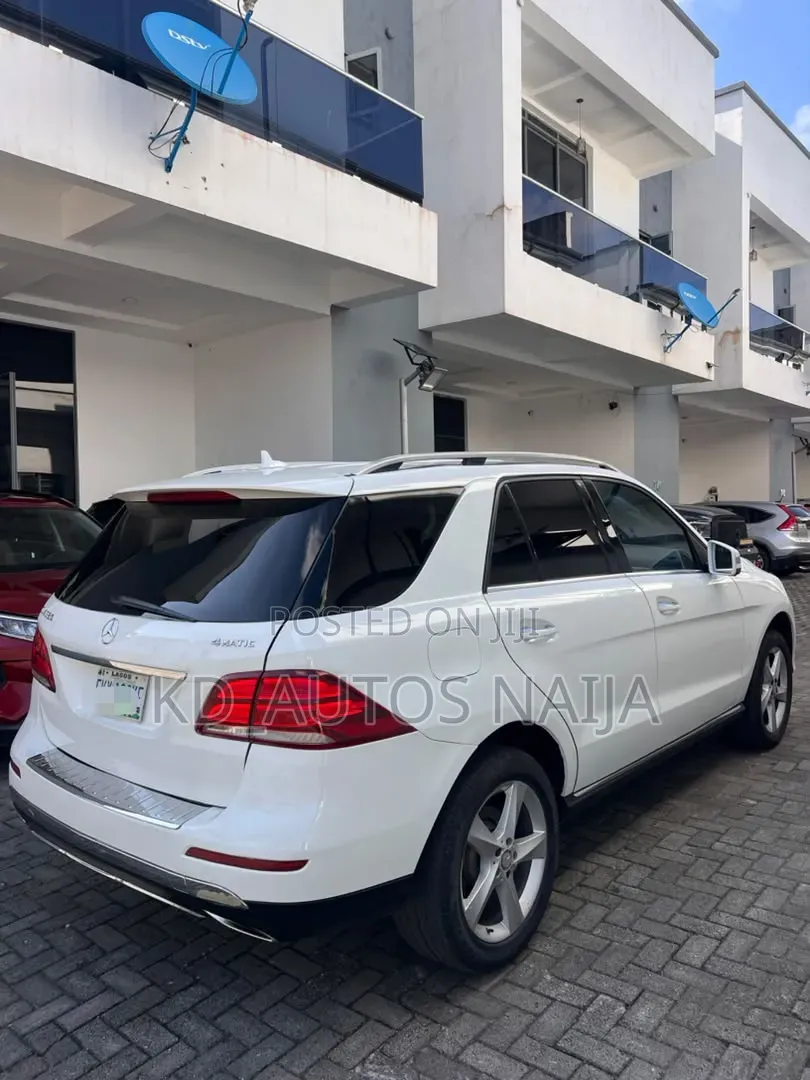 Mercedes-Benz GLE-Class 2017 White