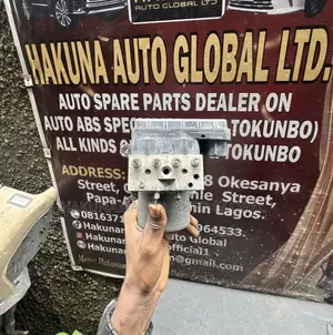 Toyota Tacoma 2013–2014 ABS Control Module