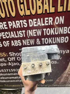 Toyota Corolla 2011 ABS Controller Module