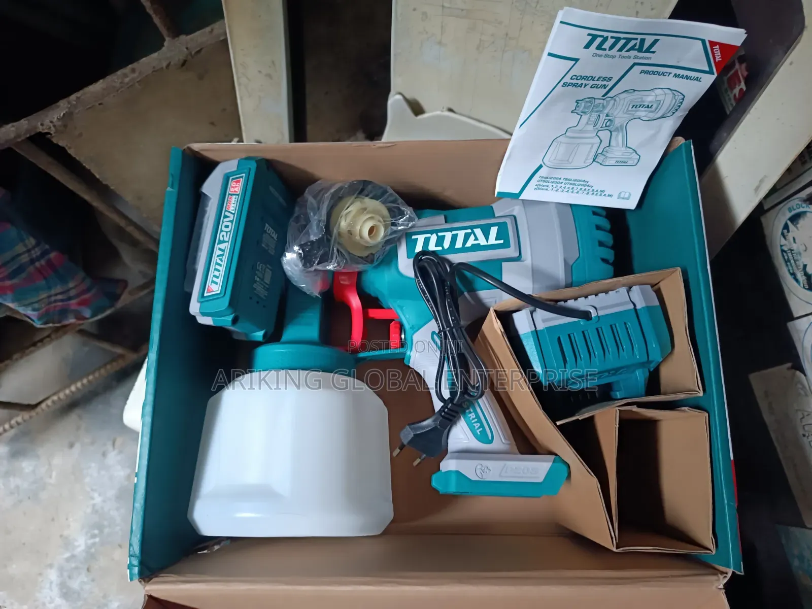 TOTAL Rechargeable Cordless Spray Gun