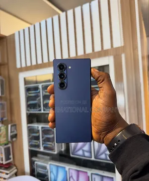 New Samsung Galaxy Z Fold6 256 GB Blue