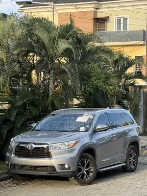 Toyota Highlander 2016 Silver