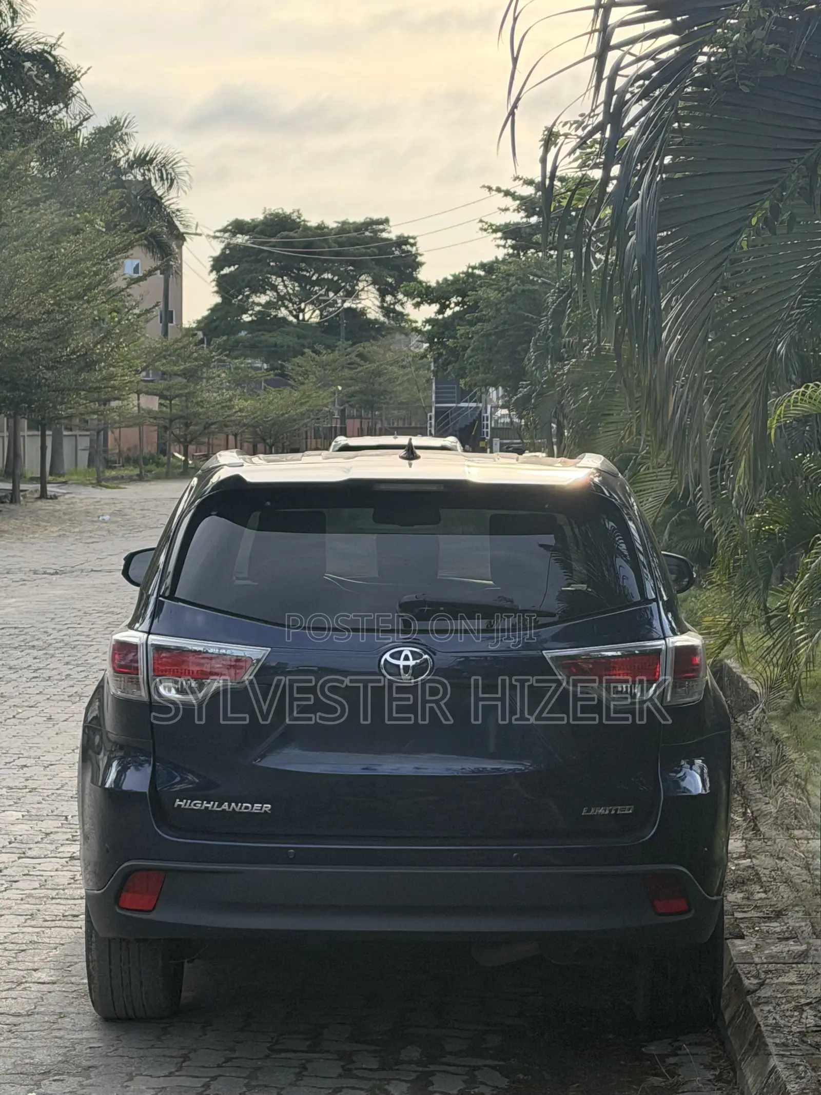 Toyota Highlander 2016 Blue