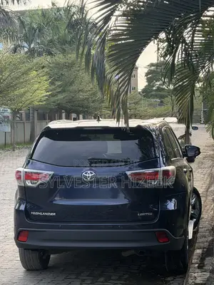 Toyota Highlander 2016 Blue