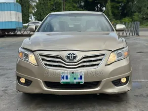 Toyota Camry 2.4 LE 2008 Gold