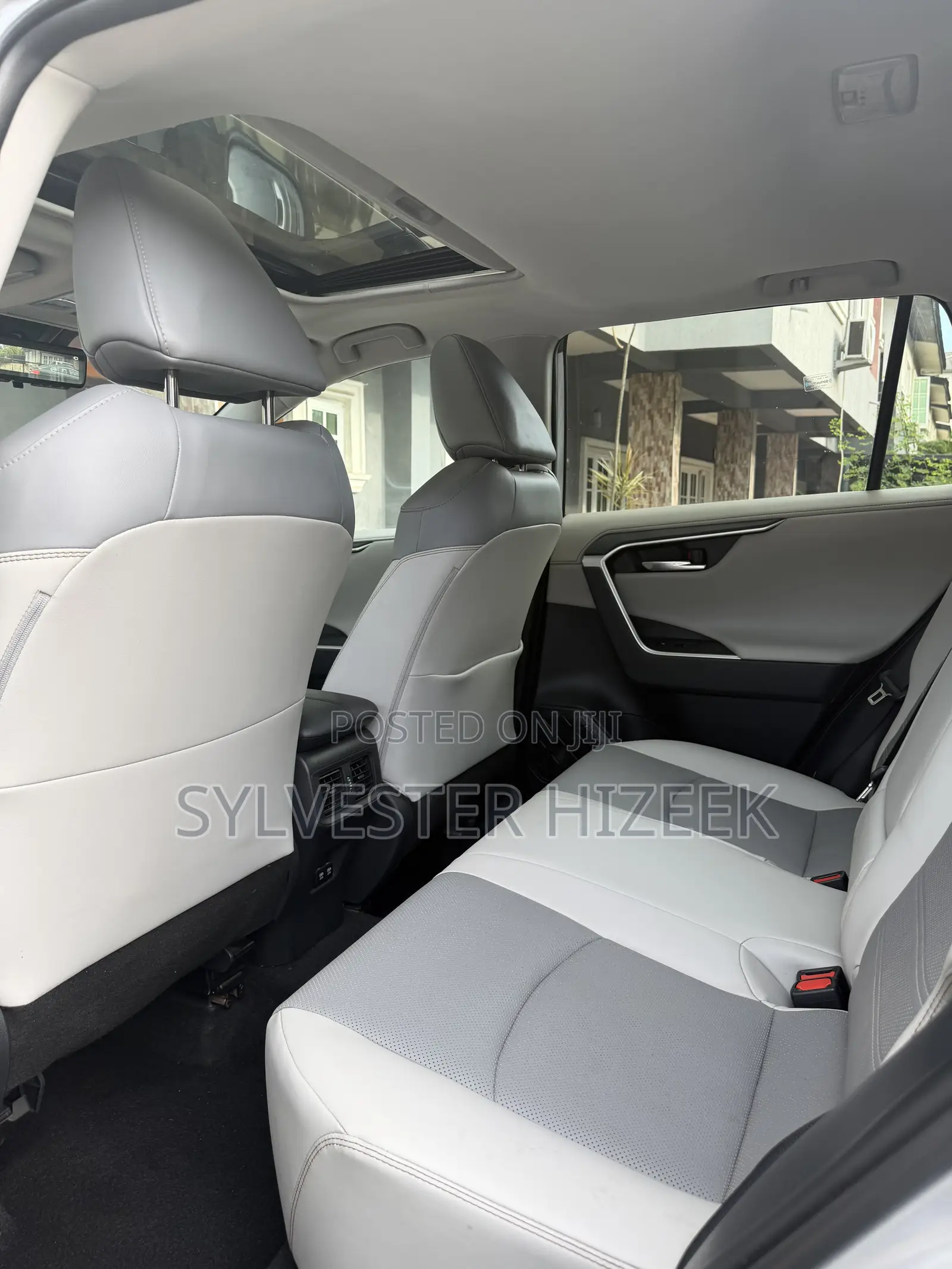 Toyota RAV4 2019 Silver