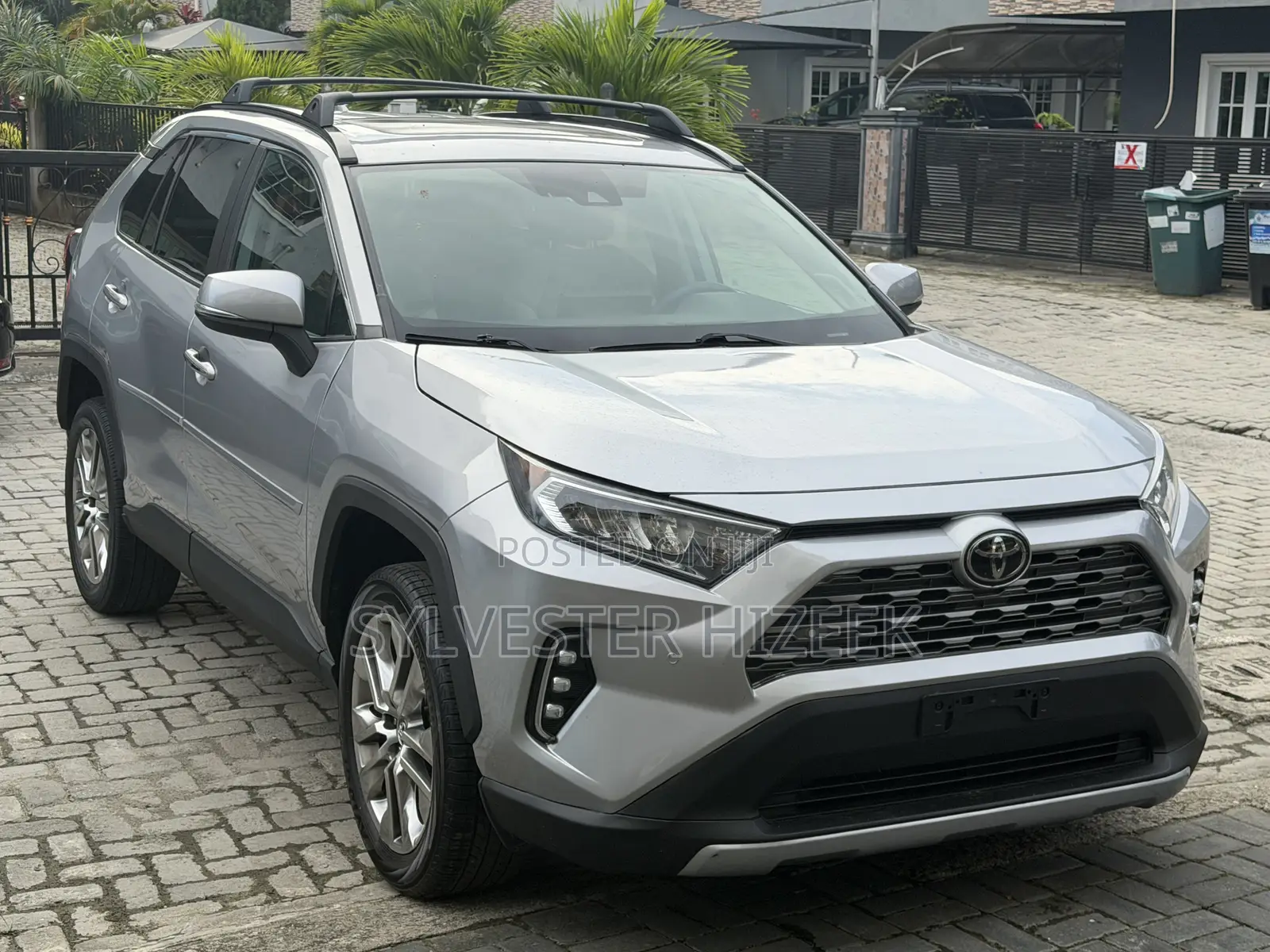 Toyota RAV4 2019 Silver