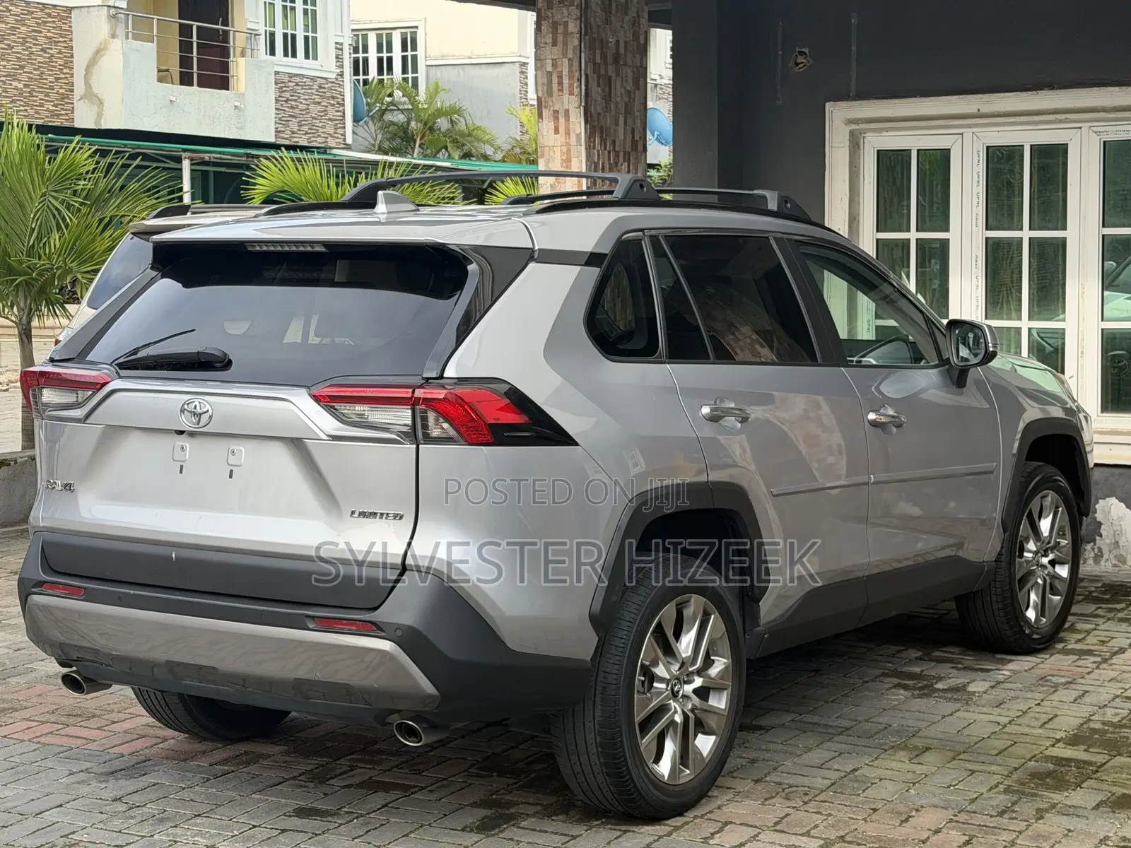 Toyota RAV4 2019 Silver