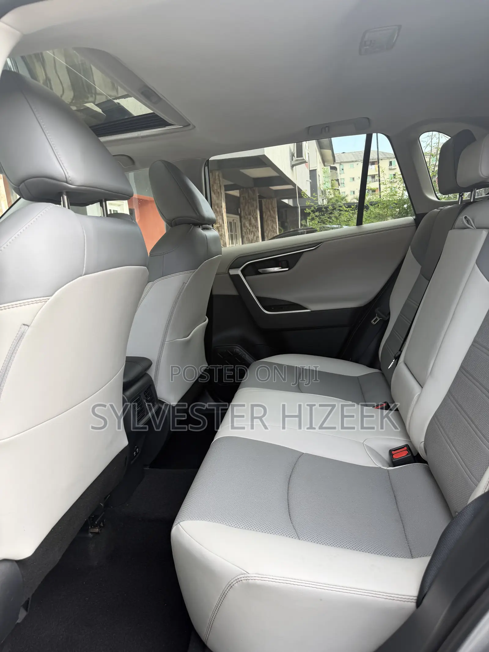 Toyota RAV4 2019 Silver