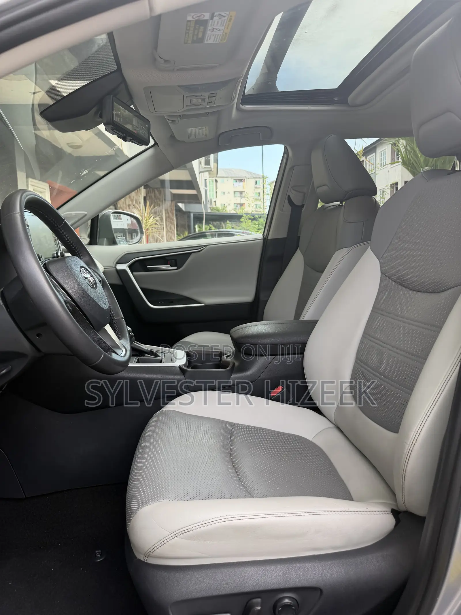 Toyota RAV4 2019 Silver