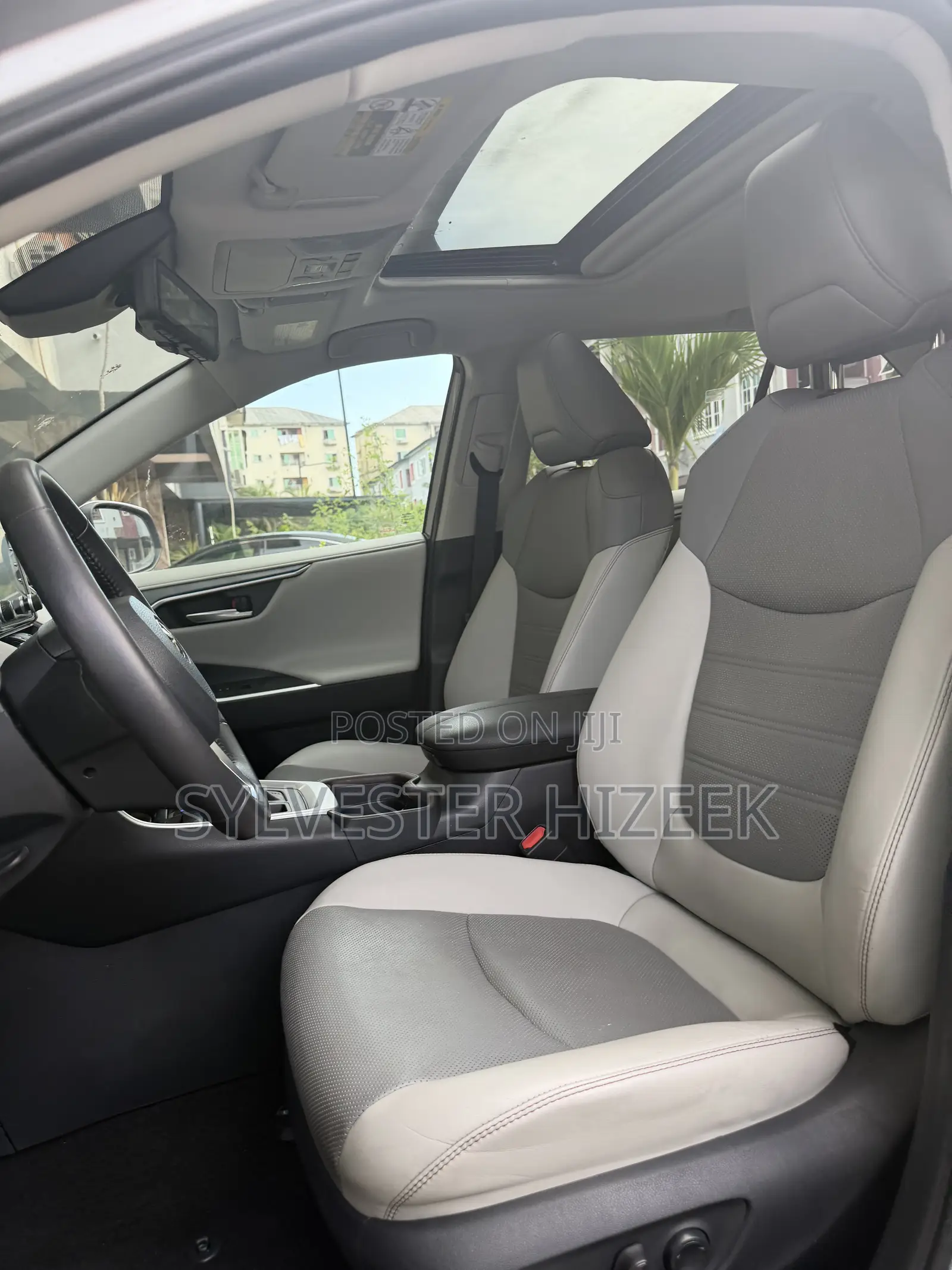 Toyota RAV4 2019 Silver