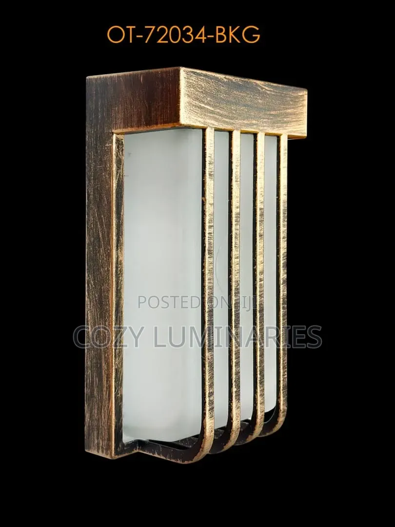 Cast Outdoor Fence Light