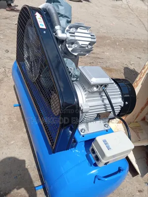 Maxmech Air Compressor 200l