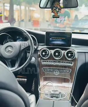 Mercedes-Benz C300 2017 White