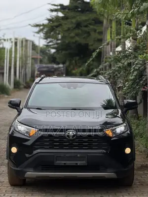 Toyota RAV4 XLE AWD 2023 Black
