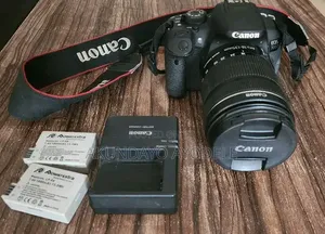 Canon 700D & 18 - 135mm Lens