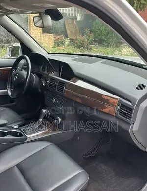 Mercedes-Benz GLK-Class 2010 Silver