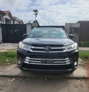 Toyota Highlander XLE 2019 Black