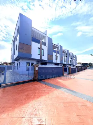 5bdrm Duplex in Opebi for rent