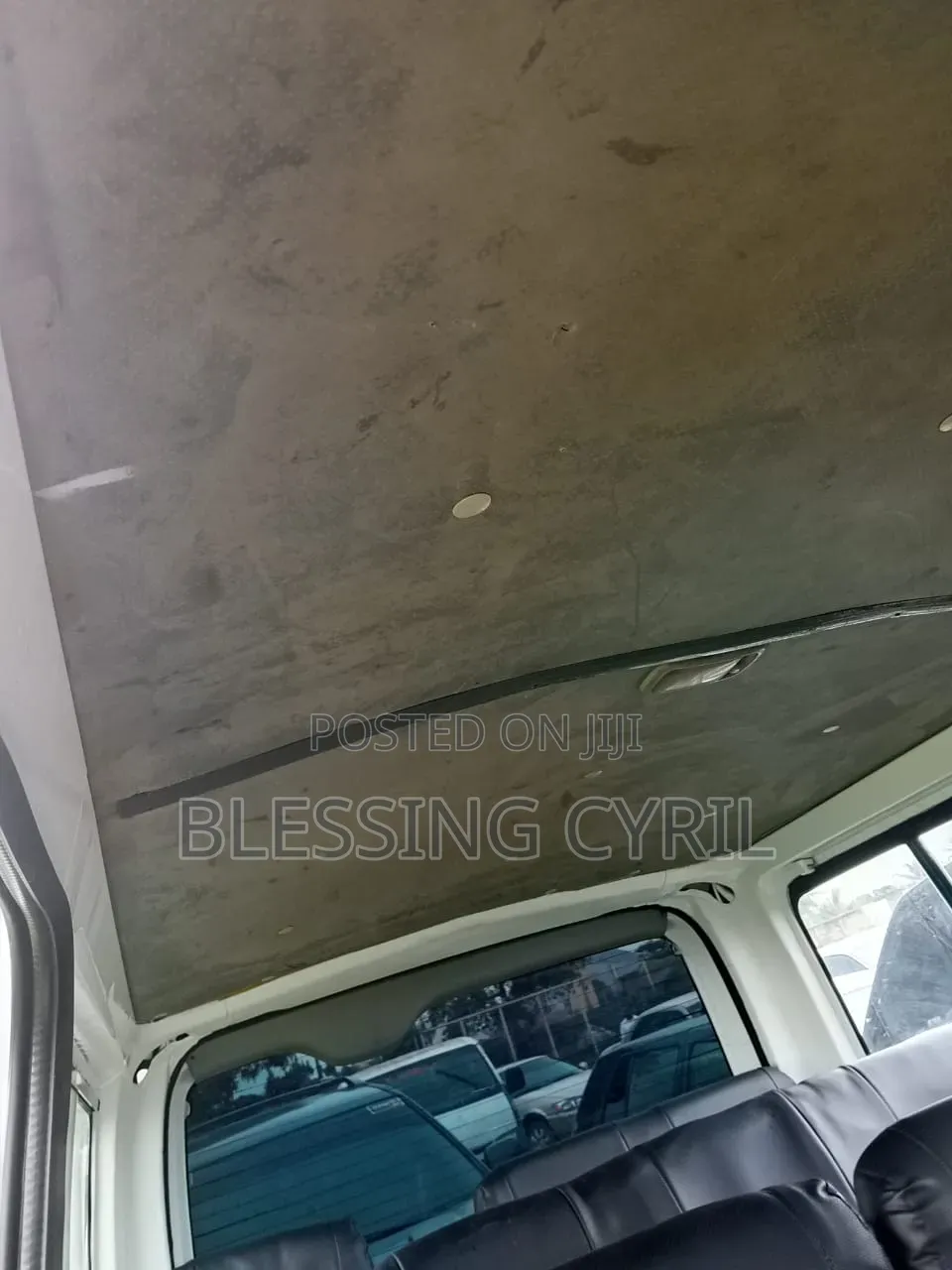 Toyota HiAce 2012 White