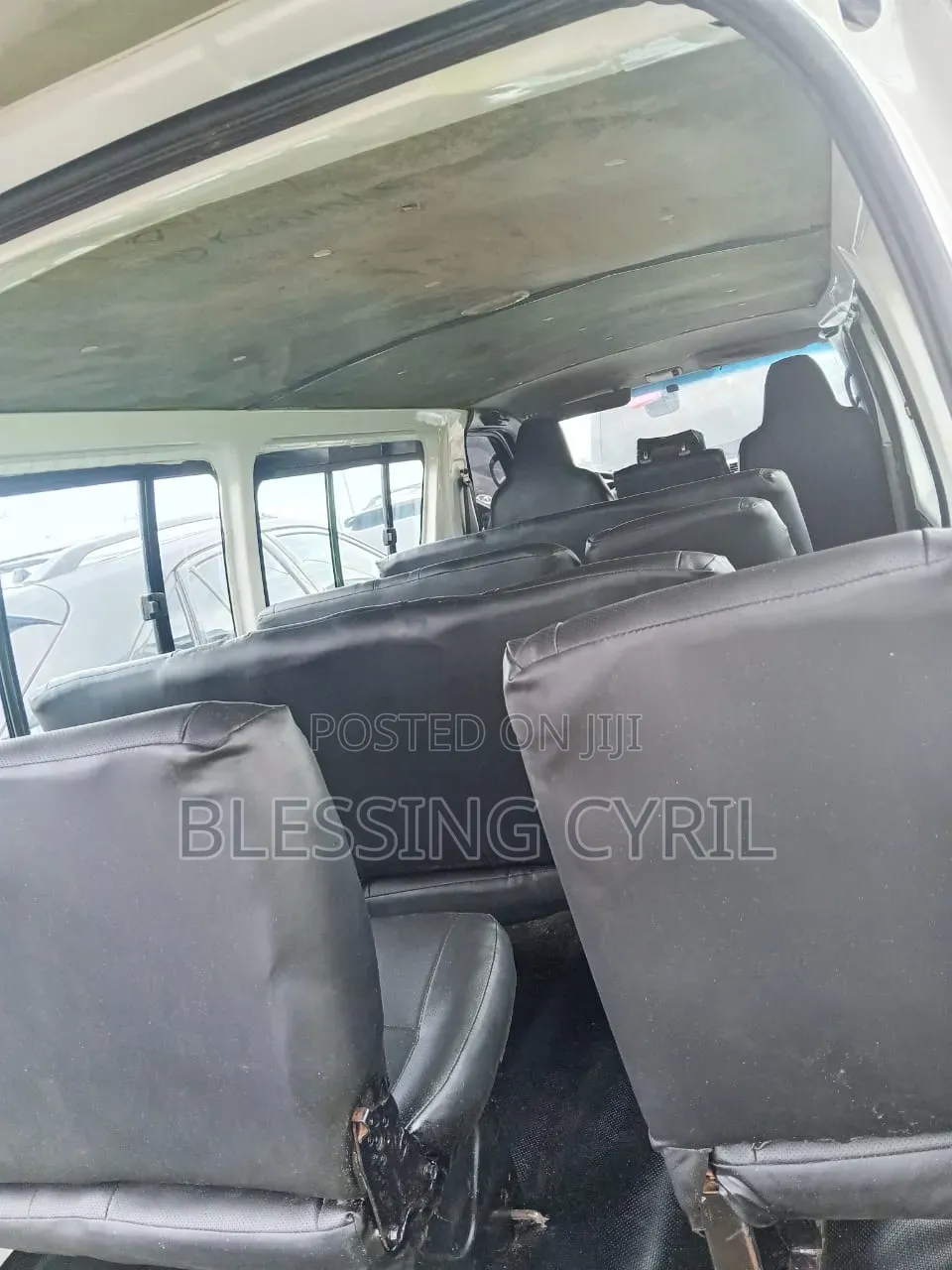 Toyota HiAce 2012 White