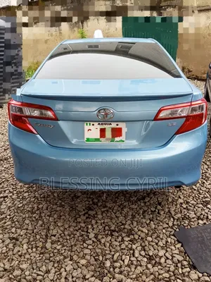 Toyota Camry 2014 Blue