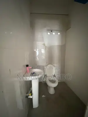 Mini Flat in Osapa london for rent