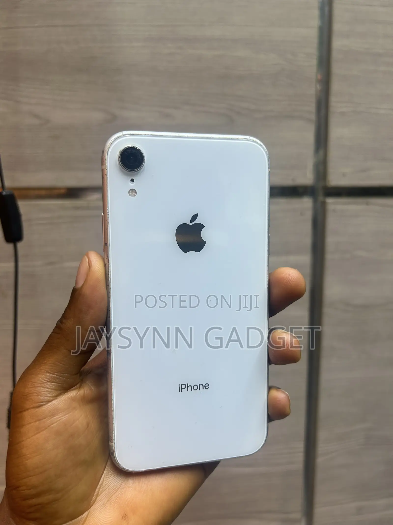 Apple iPhone XR 64 GB White