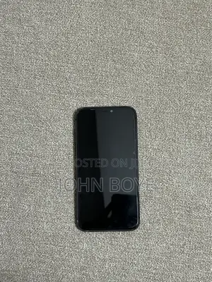 Apple iPhone 11 64 GB Black