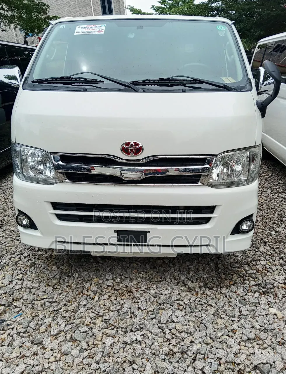 Toyota HiAce 2012 White