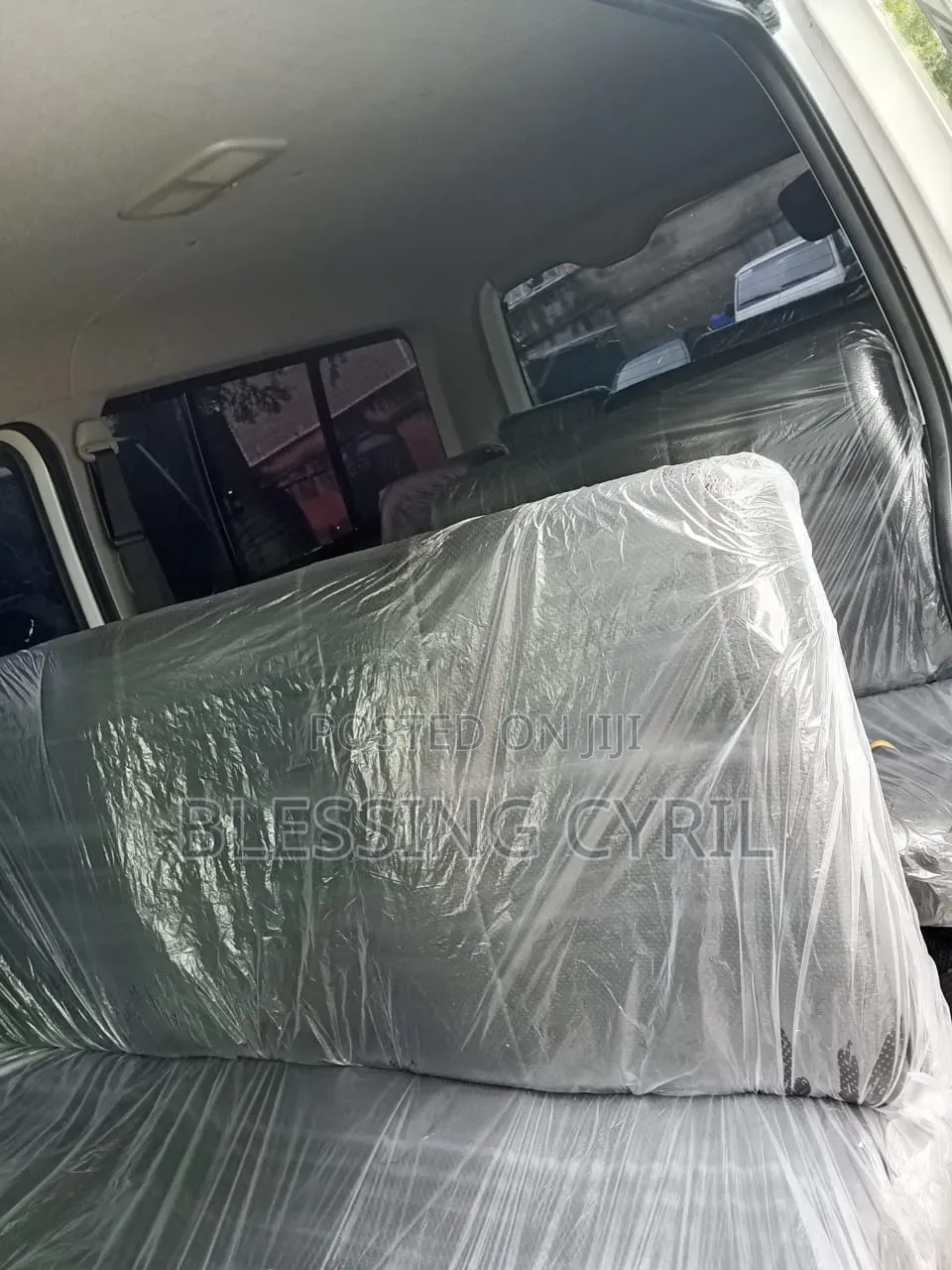 Toyota HiAce 2012 White