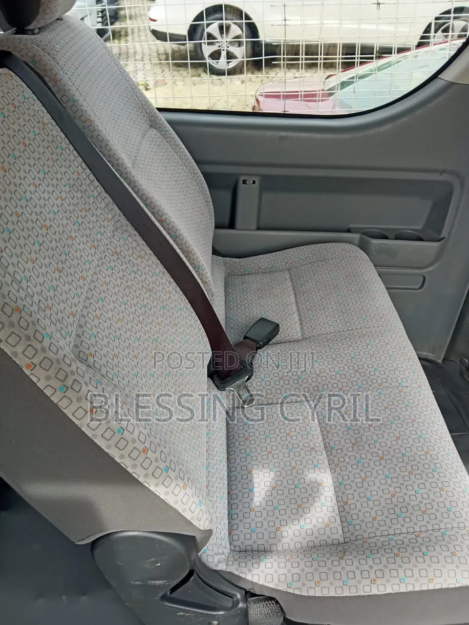 Toyota HiAce 2014 White