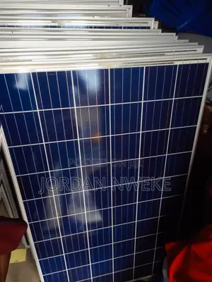 (300) Watt Solar Panels Anels and Batteries
