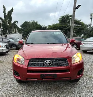 Toyota RAV4 V6 2009 Red