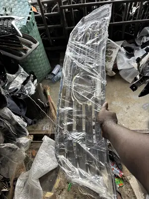Front Grille for Avalon 2010-2013