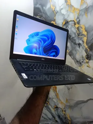 Laptop Dell Inspiron 17 3781 8GB Intel Core i3 HDD 500GB