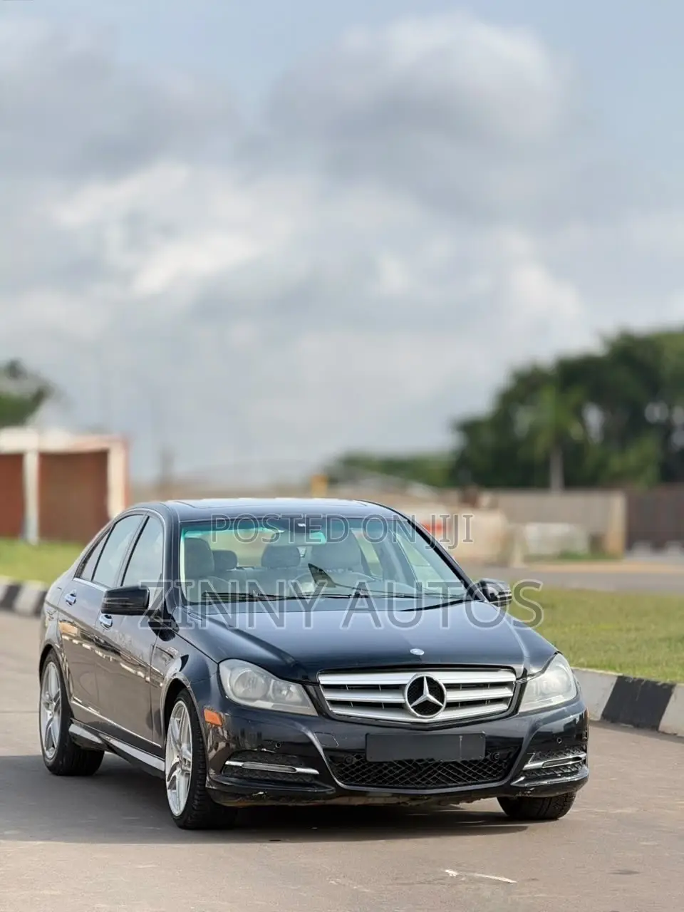 Mercedes-Benz C300 2013 Black