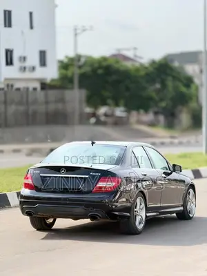 Mercedes-Benz C300 2013 Black