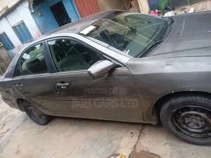 Toyota Camry 2006 Gray
