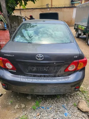 Toyota Corolla 2010 Gray