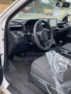 New Toyota Hilux 2025 White