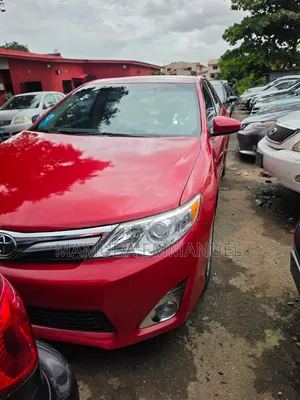 Toyota Camry 2014 Red