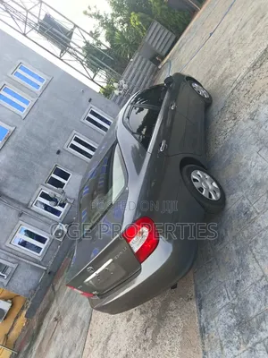 Toyota Camry 2004 Gray