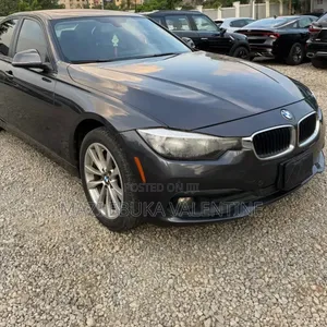 BMW 320i 2016 Brown