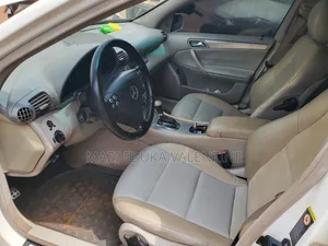 Mercedes-Benz C230 2007 Off white