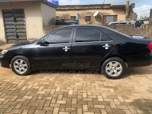Toyota Camry LE 4dr Sedan (2.4L 4cyl 4A) 2004 Black