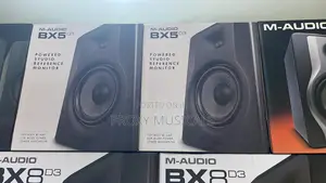M-Audio Bx5 D3 Powered Nearfield Bi-Amped Studio Reference Monitors