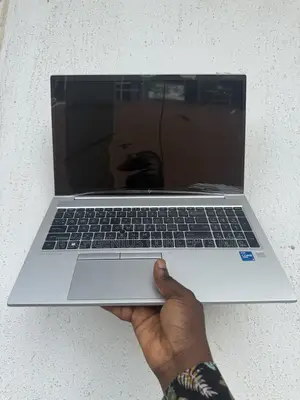 Laptop HP EliteBook 850 G8 8GB Intel Core i5 SSD 256GB