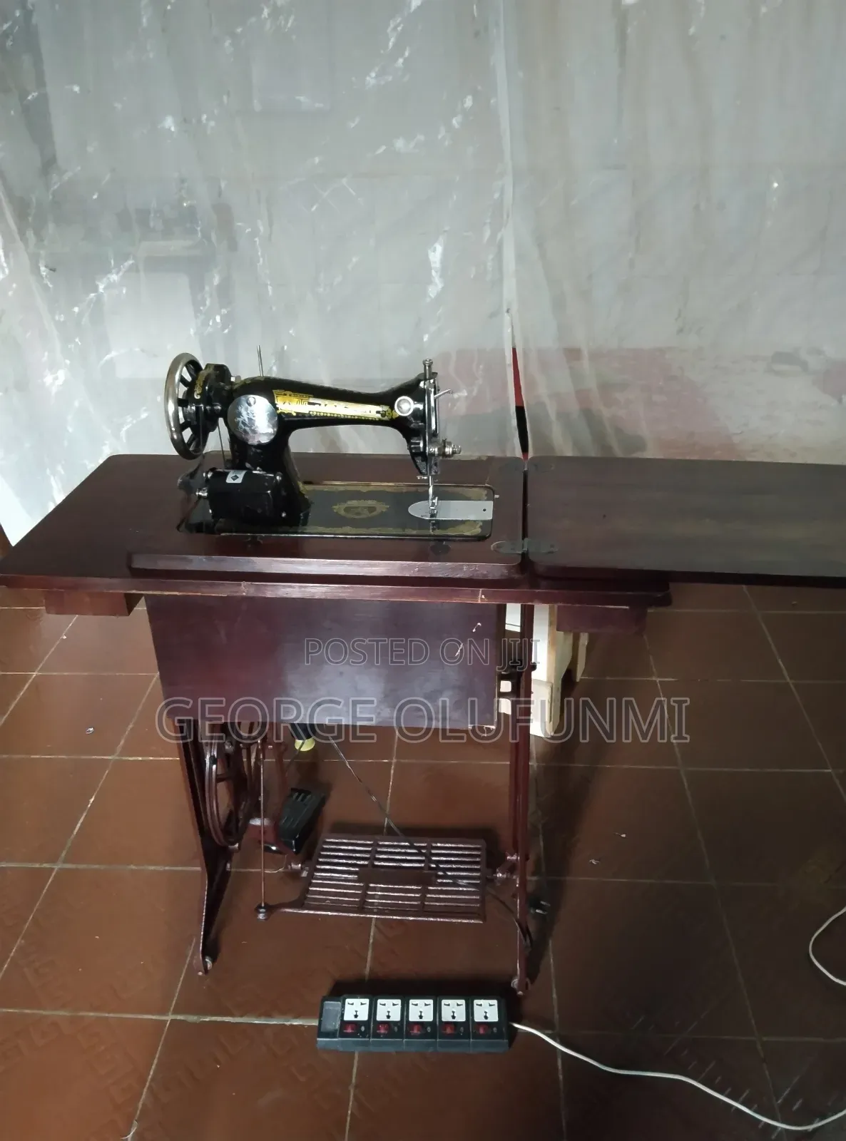 Manual Sewing Machine
